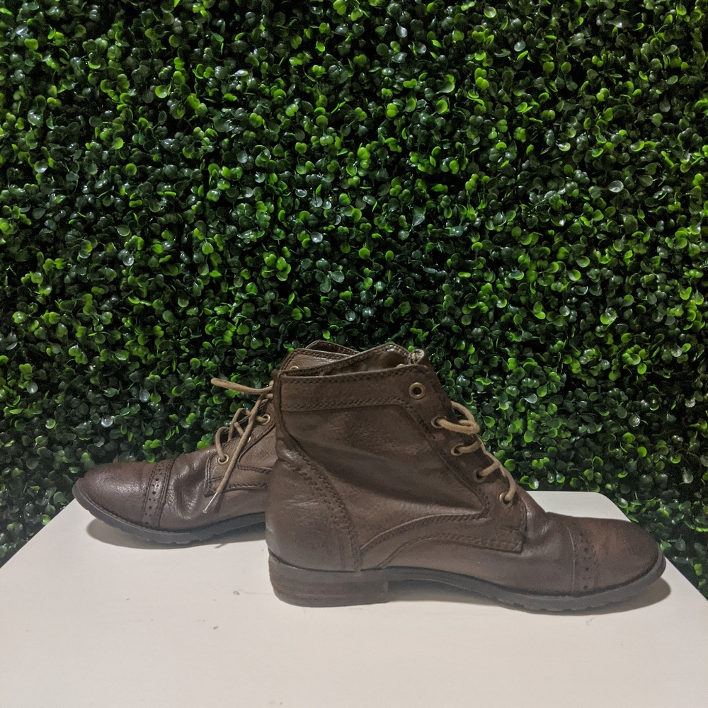 Brown Lace-up Boots